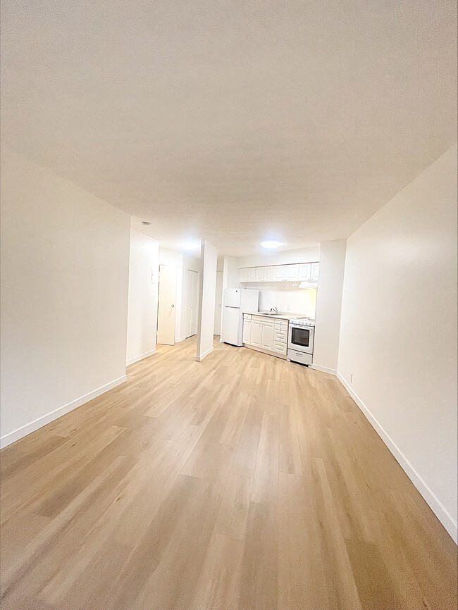 Building Photo - Parkview Terrace - 315