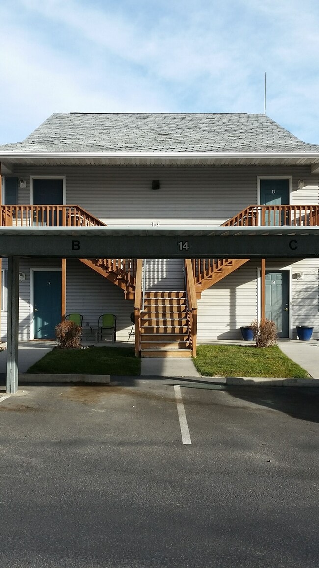 Building Photo - 2140 Elizabeth Blvd