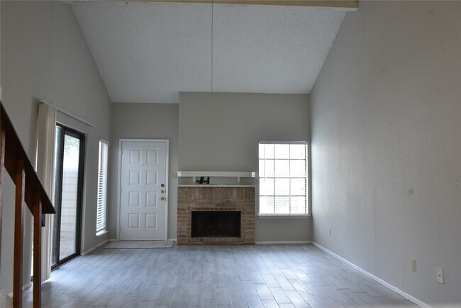 Foto del edificio - 3069 Windchase Blvd