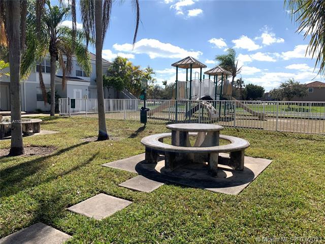 Building Photo - 8660 SW 212th St