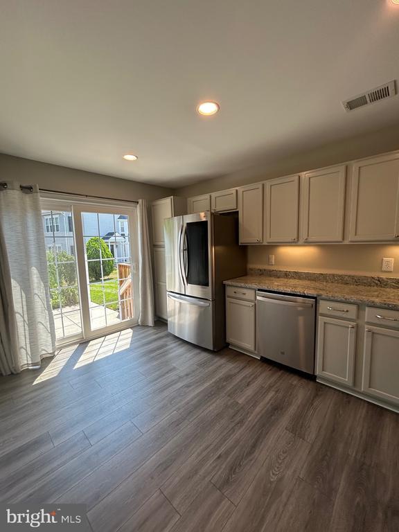 Foto del edificio - 606 Gunpowder Ct