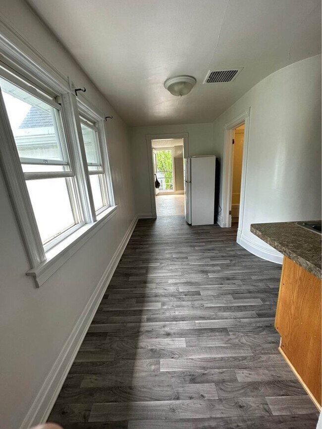 531 Cochrane St Unit 531.5, Eau Claire, WI 54703 Apartments in Eau