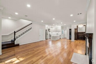 Building Photo - 4023 Breakwood Dr