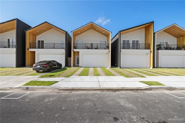 Foto del edificio - 2625 Warbler Ave