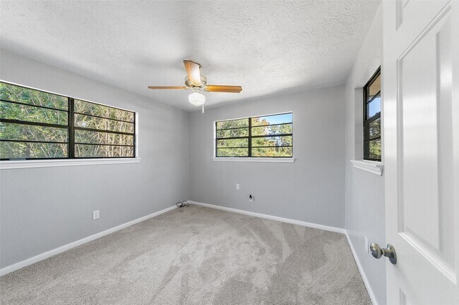 Foto del edificio - 124 Timbo Trail