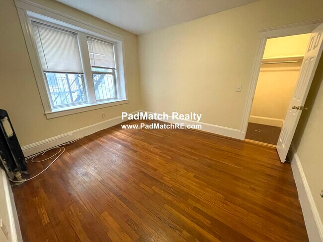 Foto del edificio - 55 Park Dr