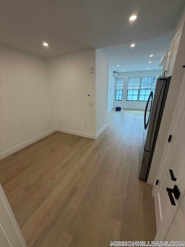 Building Photo - 1439 Tremont St