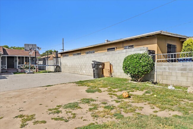 Foto del edificio - 3207 W 112th St