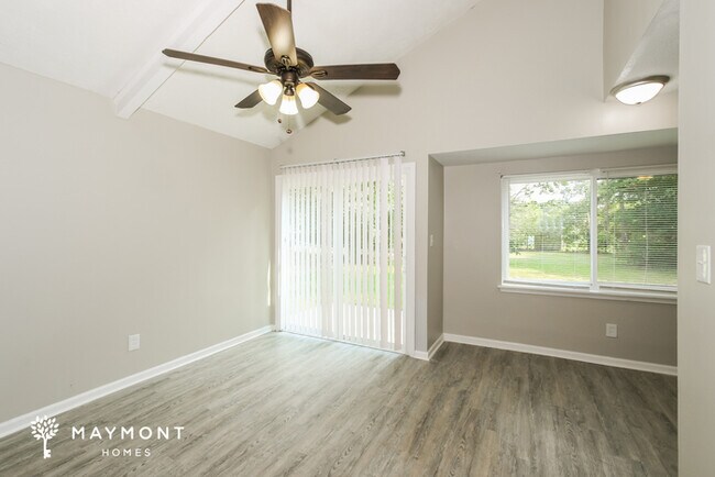 Building Photo - Captivating 3-Bedroom, 2-Bathroom