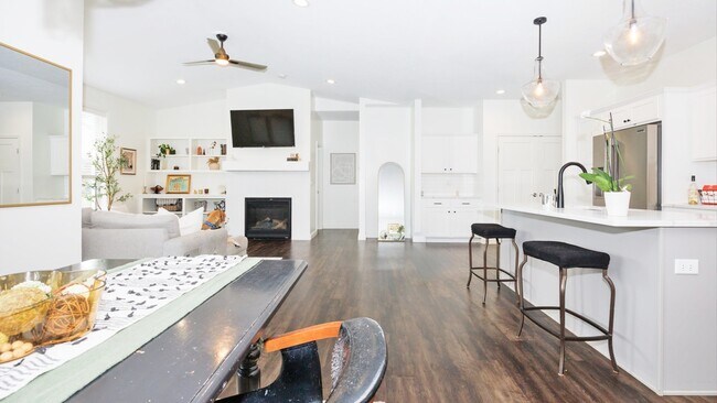 Foto del edificio - 2935 Glendale Ln