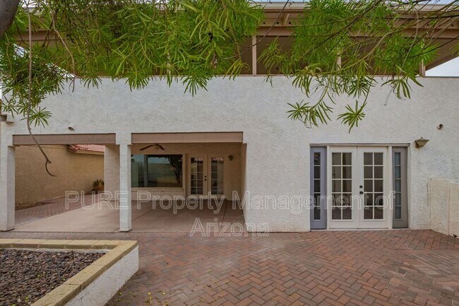 Building Photo - 5627 S Jolly Roger Rd