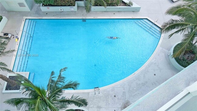 Foto del edificio - 1900 N Bayshore Dr