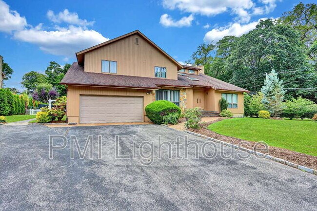 Foto del edificio - 2 Carlyle Dr