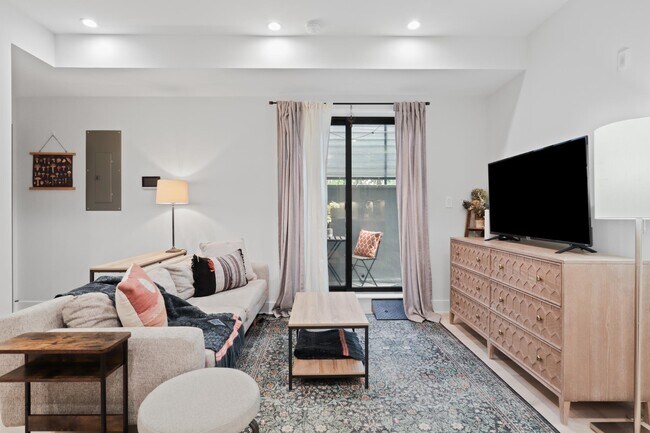 Foto del edificio - 3933 14th St NW