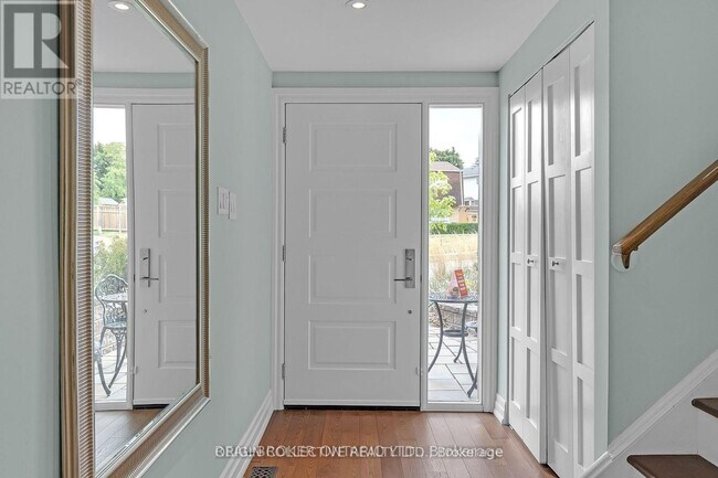 Photo du bâtiment - 1863 Heather Hills Dr