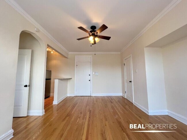 Foto del edificio - 0 bedroom in CHICAGO IL 60640