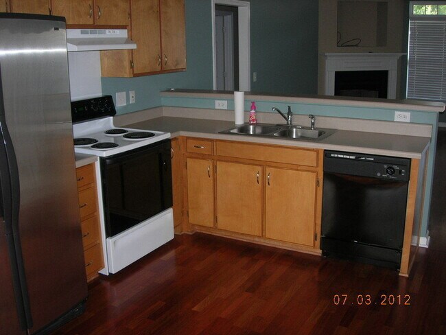 Foto del edificio - Mt Juliet 3 Bedroom 2 Bath Home with Fence...