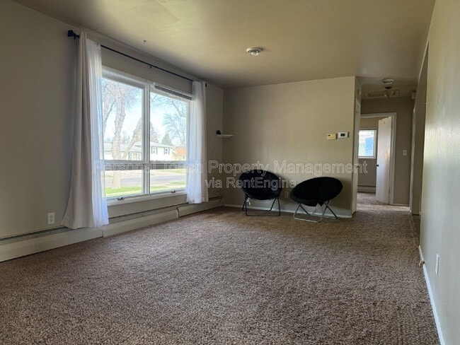 Foto del edificio - 3117 8th St N