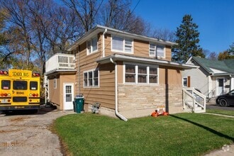 Building Photo - 521 E Wilson St