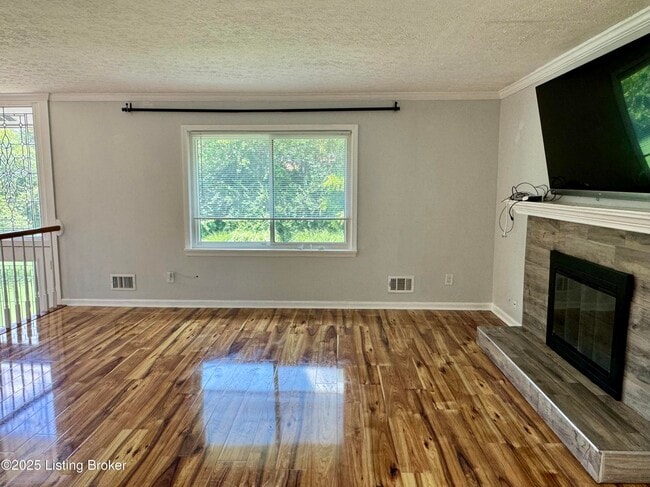 Building Photo - 9218 Axminster Dr