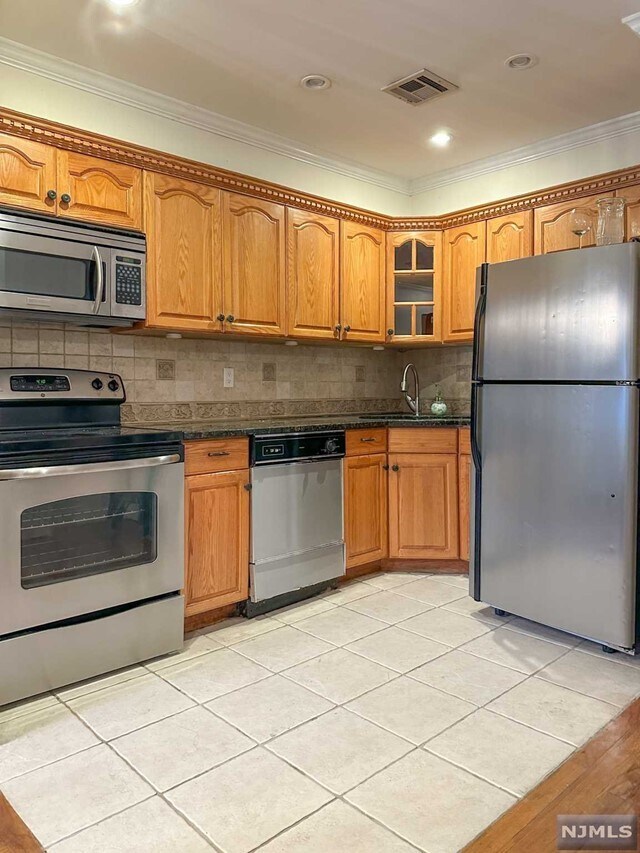 Foto del edificio - 308-310-310 Passaic Ave