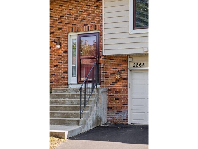 Building Photo - 2265 Oregon Ct