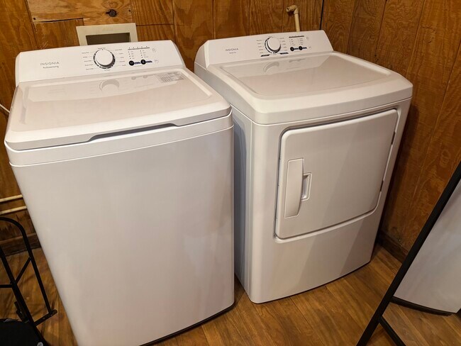 Brand new washer and dryer - 3250 E Baggett Rd