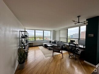 Building Photo - 3550 N Lake Shore Dr