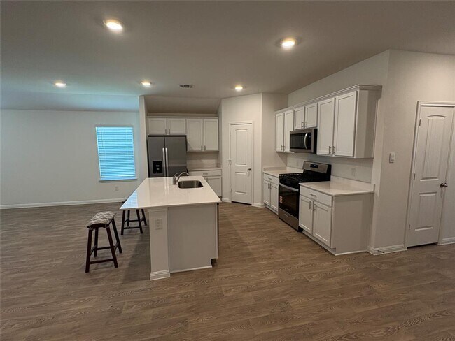 Building Photo - 175 Gazania Rd