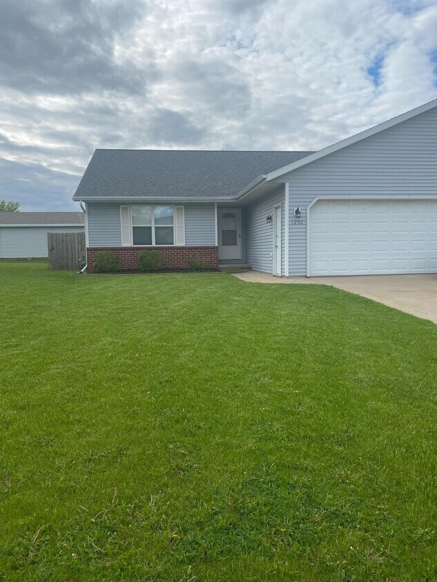 Foto principal - 1256 Crown Ct