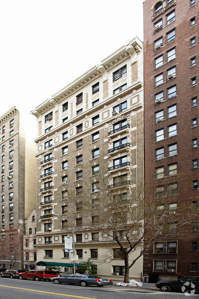 Building Photo - 157 W 79th St