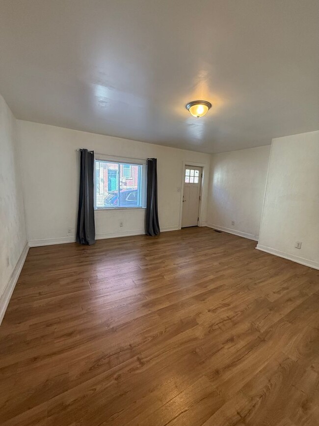 Building Photo - Troy Hill House!-3 Bed 1.5 Bath in Northside
