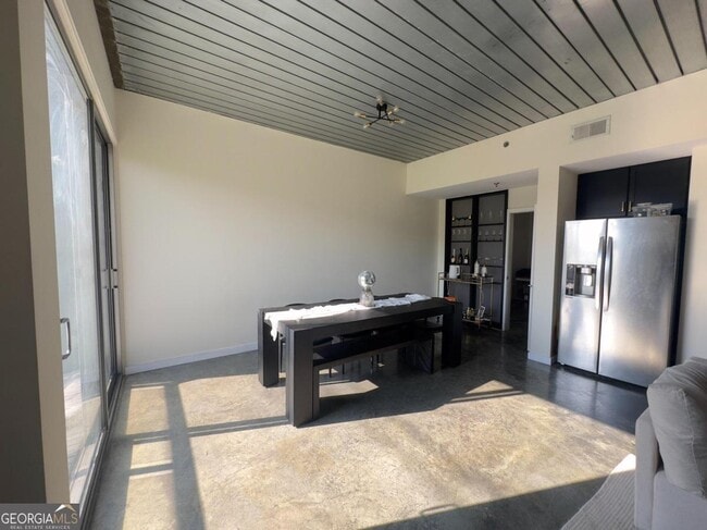 Building Photo - 620 Glen Iris Dr NE