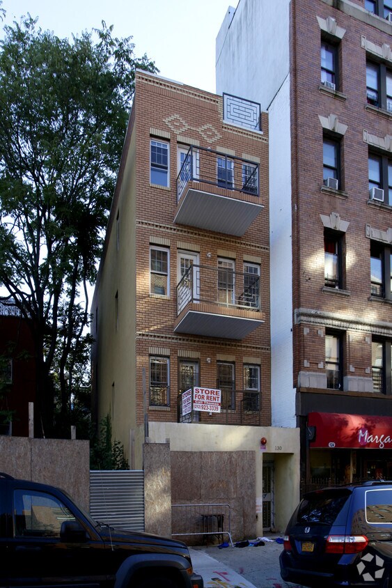 Building Photo - 130 E 107th St