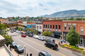 Building Photo - The Avenue Lofts Golden