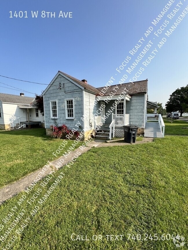 Building Photo - 1401 8th Ave