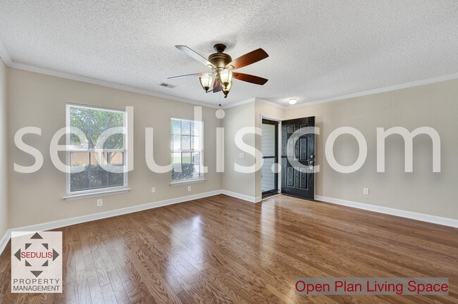 Foto del edificio - 1178 Deerberry Rd