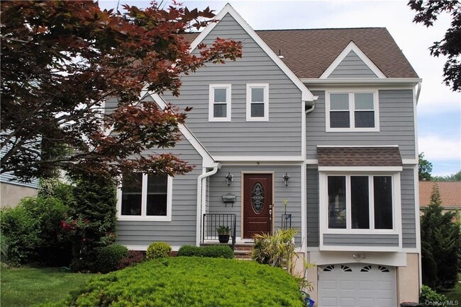 Building Photo - 9 Brookside Ln
