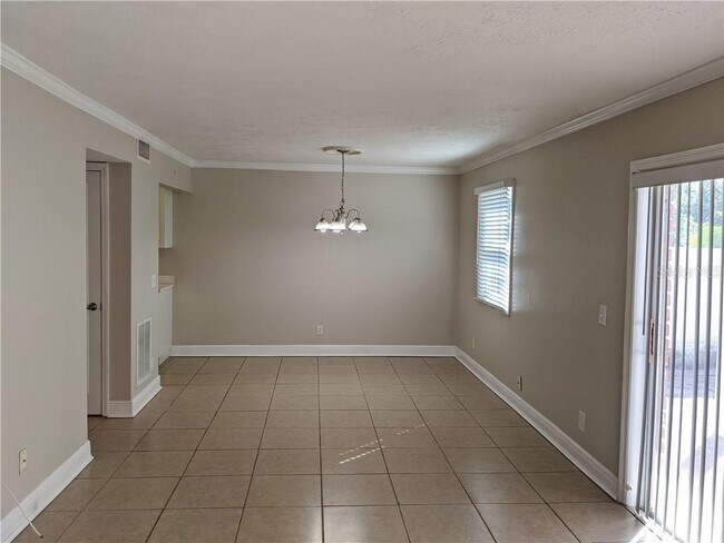 Building Photo - 13722 Orange Sunset Dr