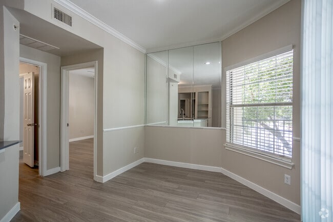2BR, 2BA - 1259SF - Dining Area - LADERA APARTMENTS