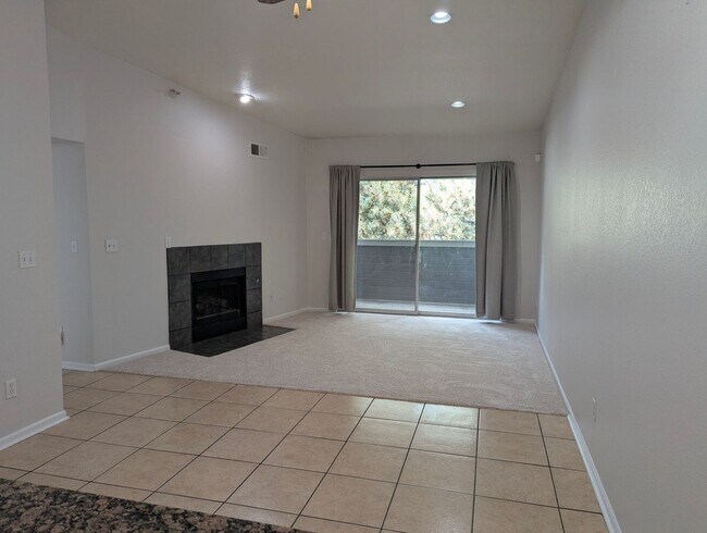 Building Photo - Charming 2BR Condo in Aurora