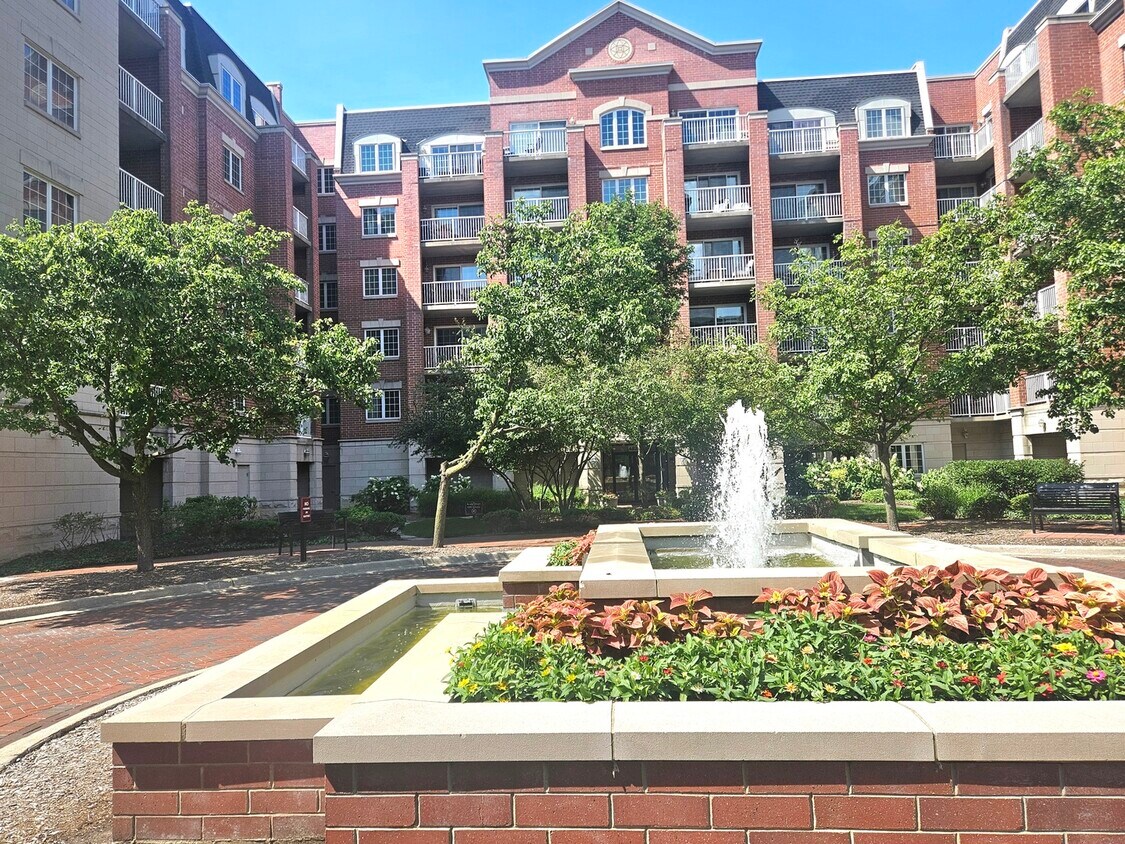 Foto principal - 4833 N Olcott Ave
