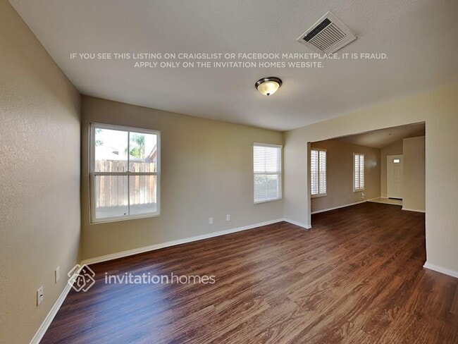 Foto del edificio - 7834 Nye Dr