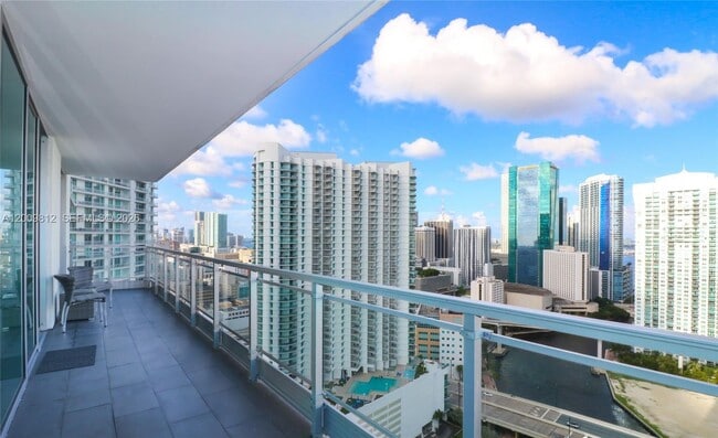Foto del edificio - 92 SW 3rd St