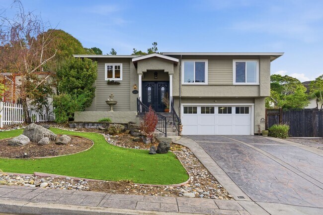 Foto del edificio - Exceptional Home in the Back of the Valley, Pacifica