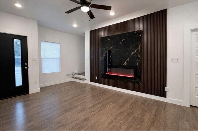 Foto del edificio - 8141 Jeffery St