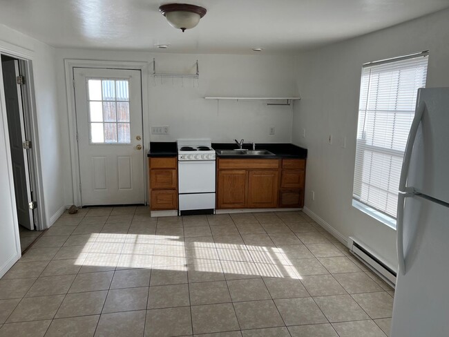 Foto del edificio - 815 Dameron Dr