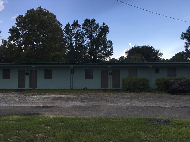 Building Photo - 1308 E Duval St