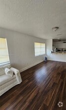 Building Photo - 1408 NW 9th Ave