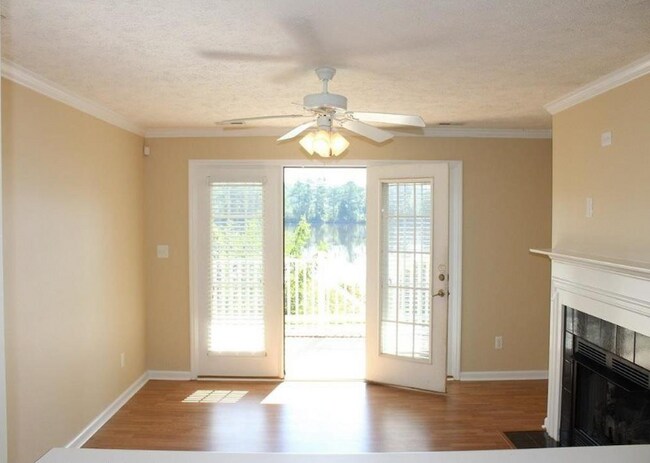 Foto del edificio - 3326 Harbour Pointe Pl